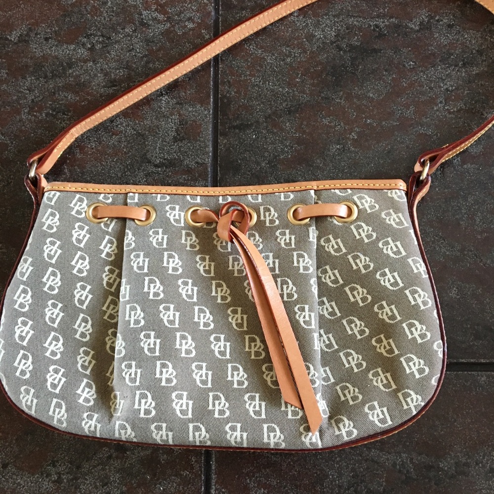 Dooney & Bourke Purse
